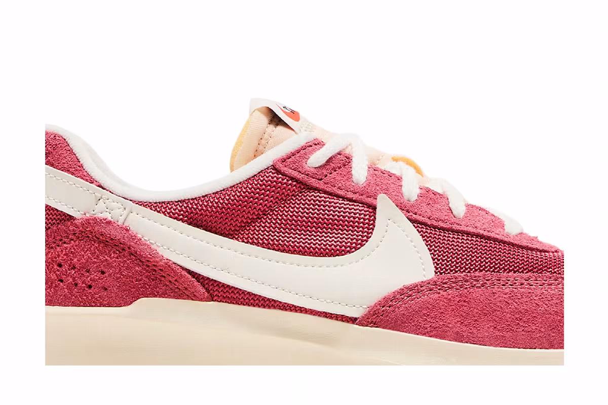 Nike Women's Waffle Debut Vintage Adobe Sail, view 3