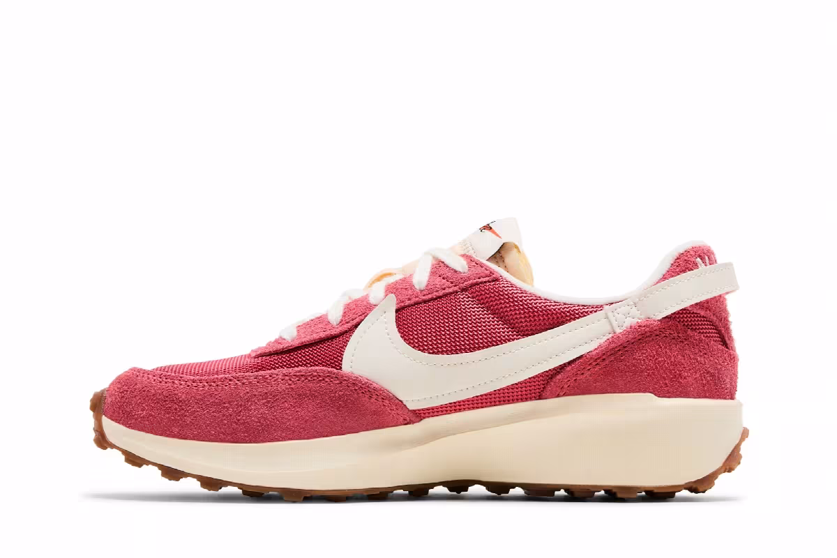 Nike Women's Waffle Debut Vintage Adobe Sail, view 4