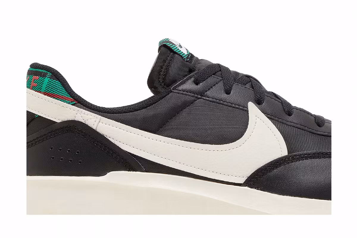 Nike Waffle Debut Premium Tartan Plaid, view 3