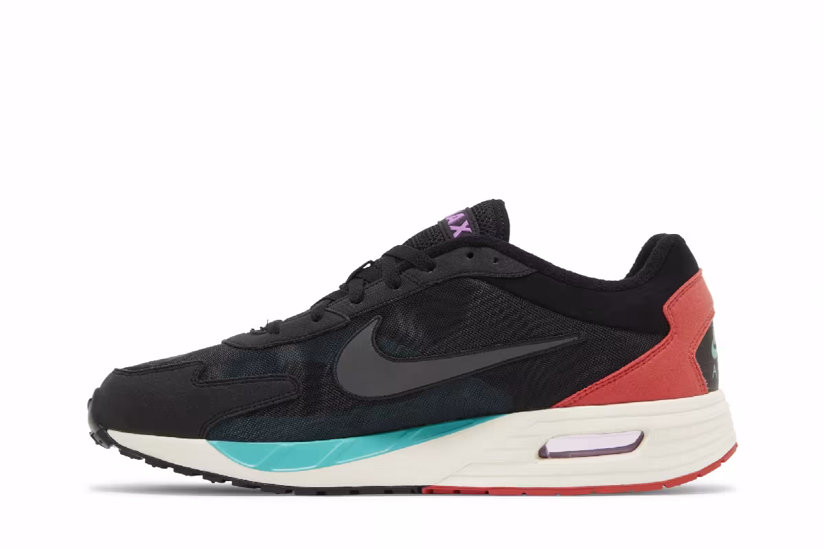 Nike Air Max Solo Black Jade Red, view 4