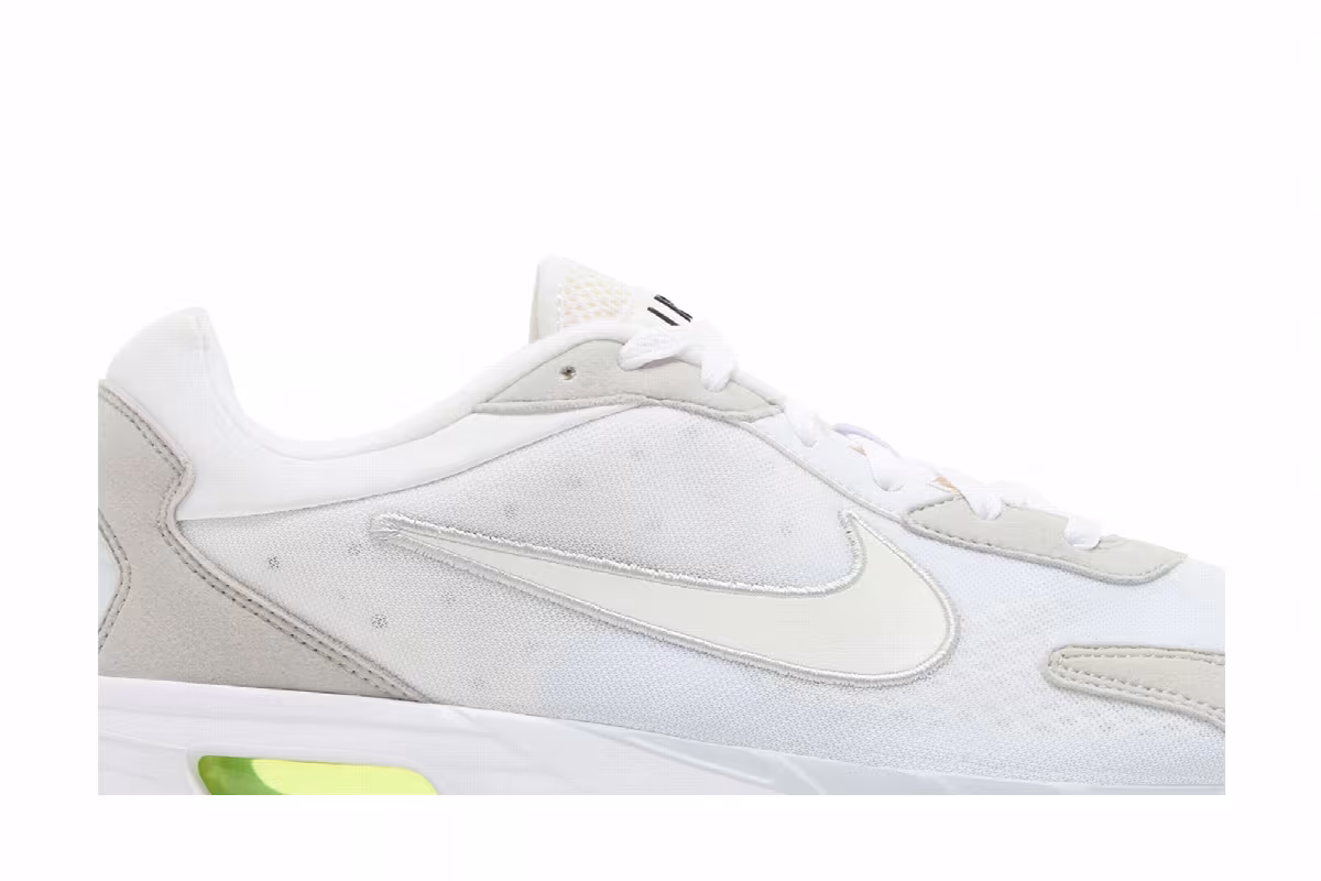 Nike Women's Air Max Solo Phantom, view 3