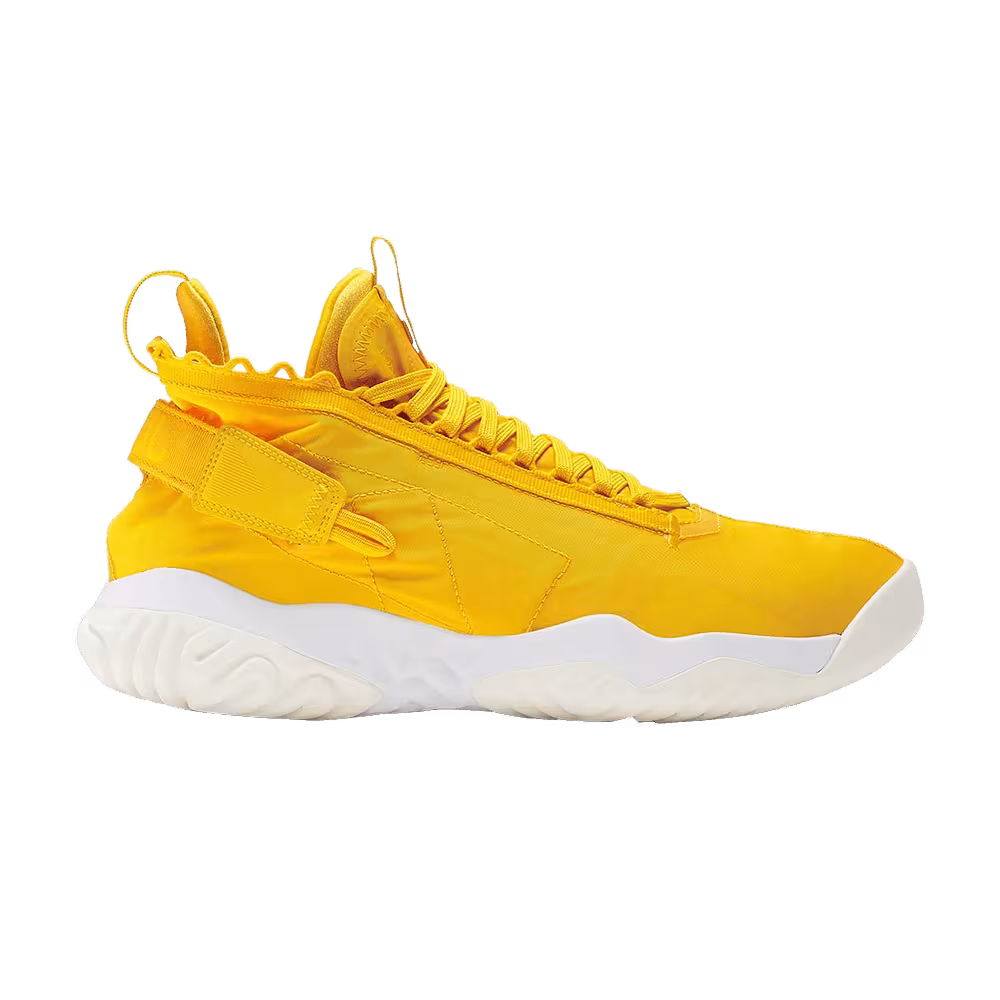 Air Jordan Proto React University Gold