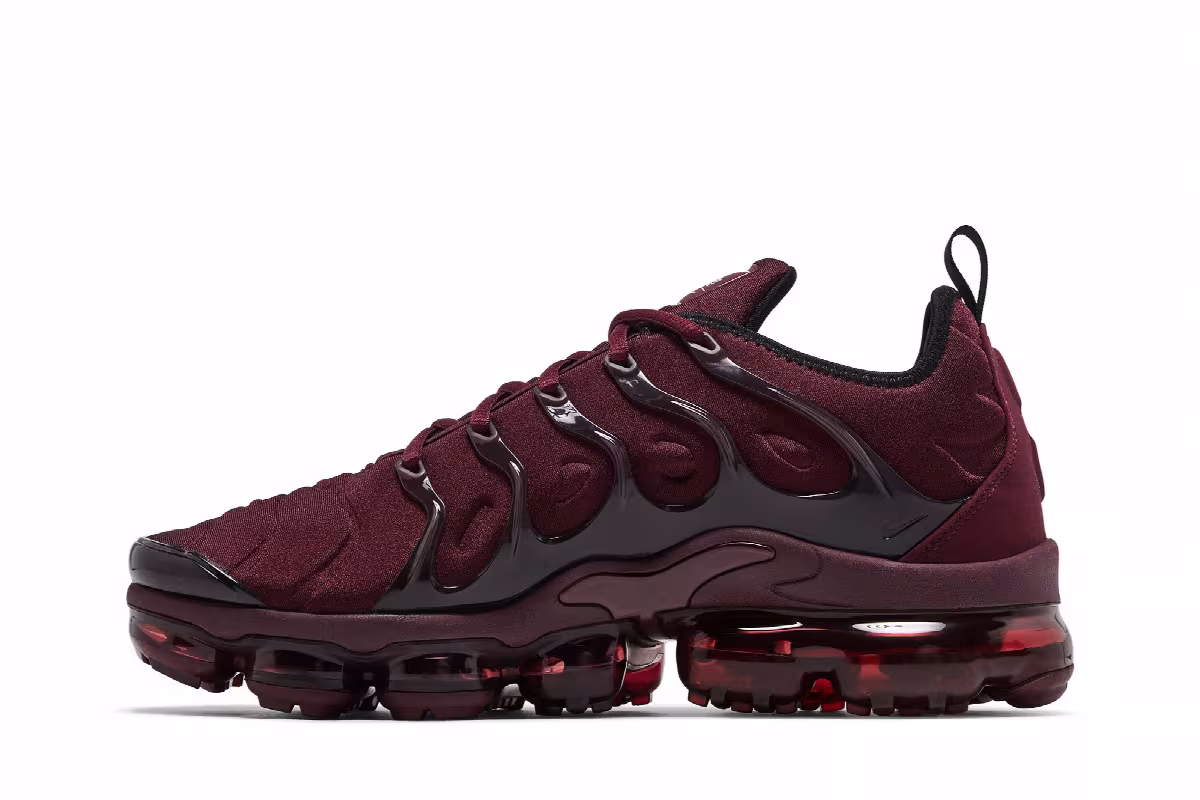Nike Air VaporMax Plus Night Maroon, view 4