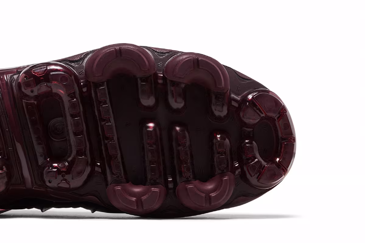 Nike Air VaporMax Plus Night Maroon, view 6