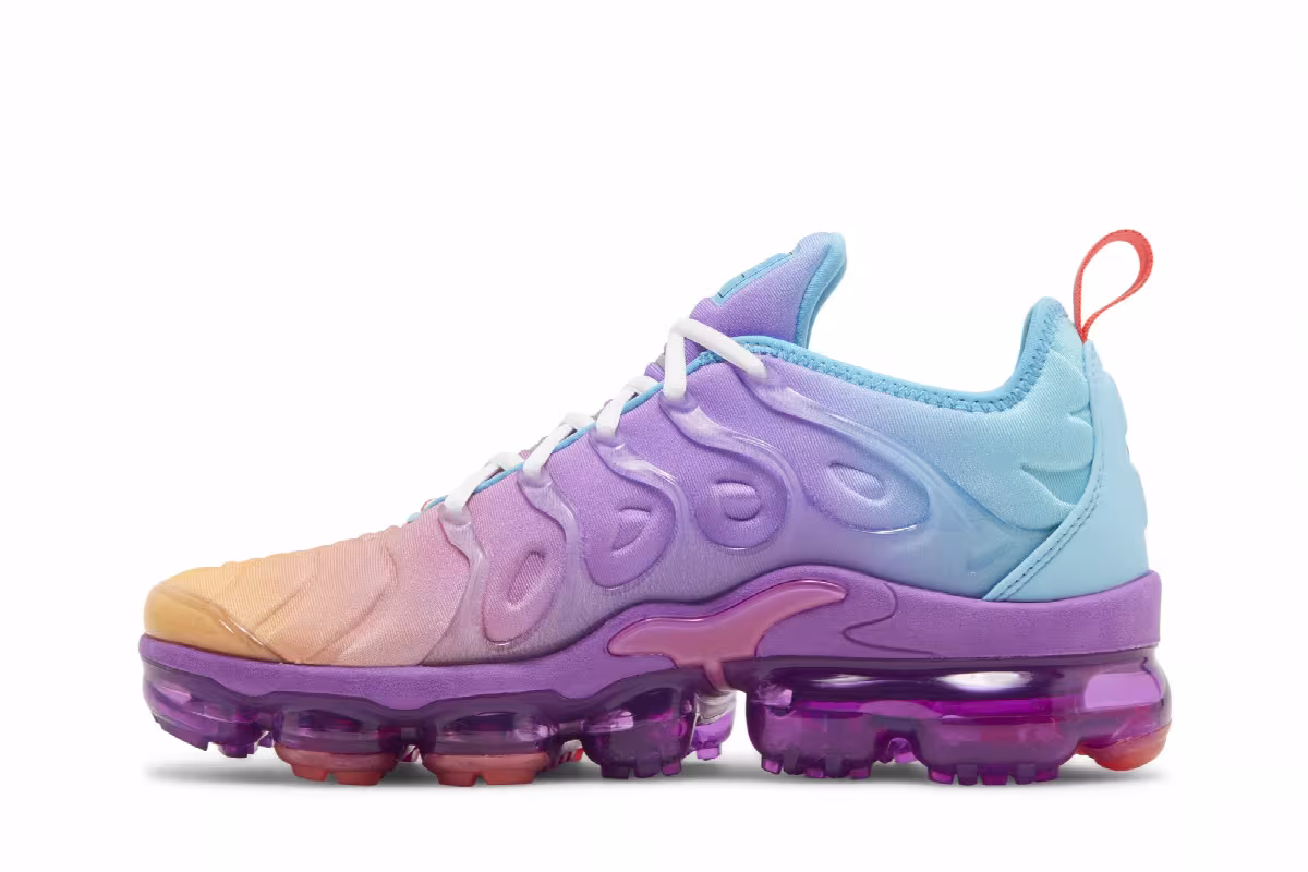Nike Women's Air VaporMax Plus Multi-Color Gradient, view 4