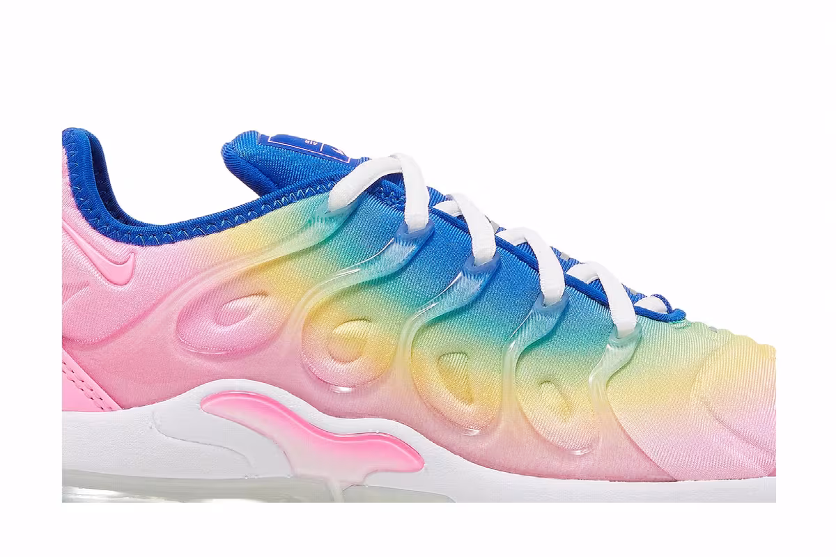 Nike Women's Air VaporMax Plus Cotton Candy Rainbow, view 3