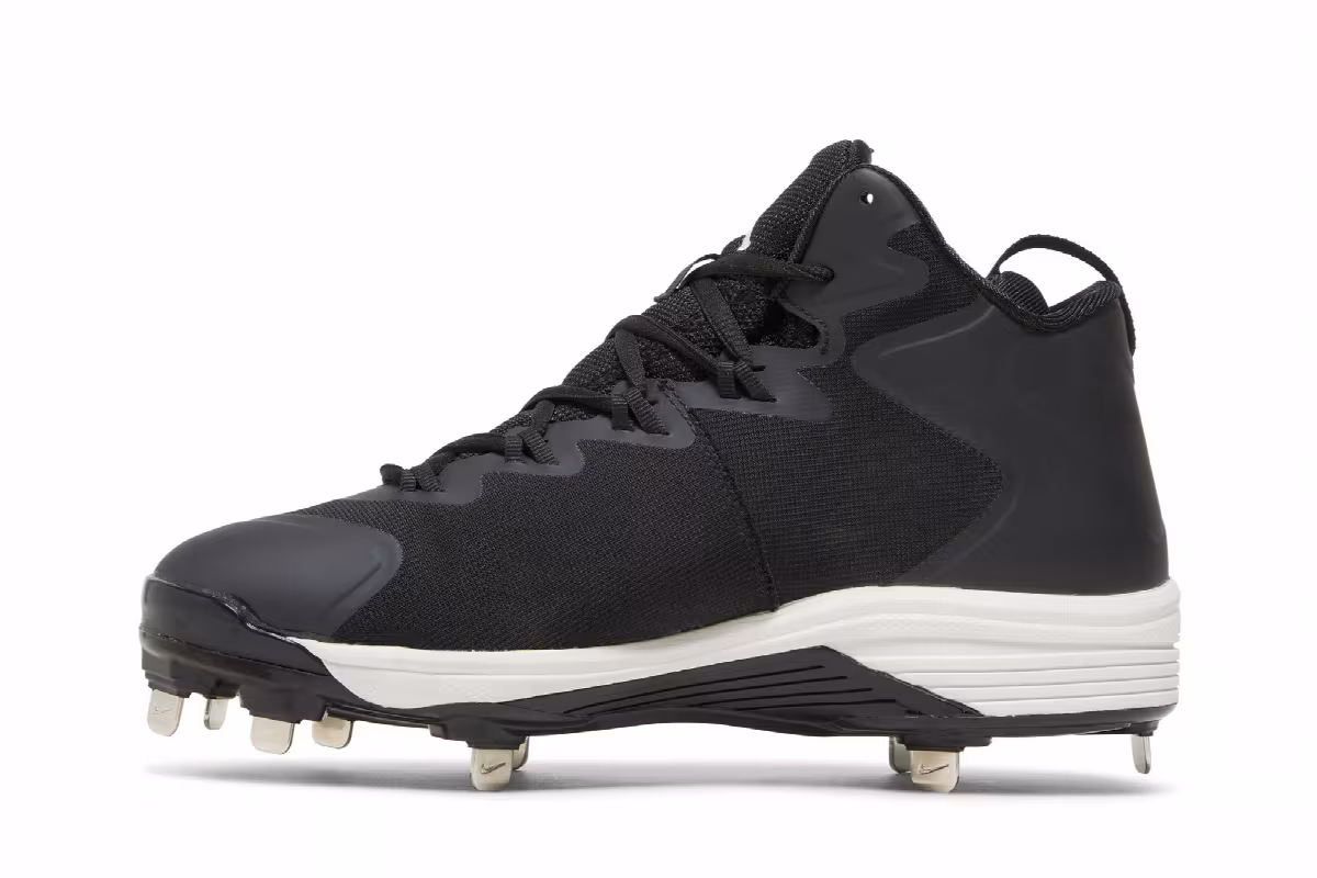 Air Jordan Superfly 3 Mid Cleat, view 4