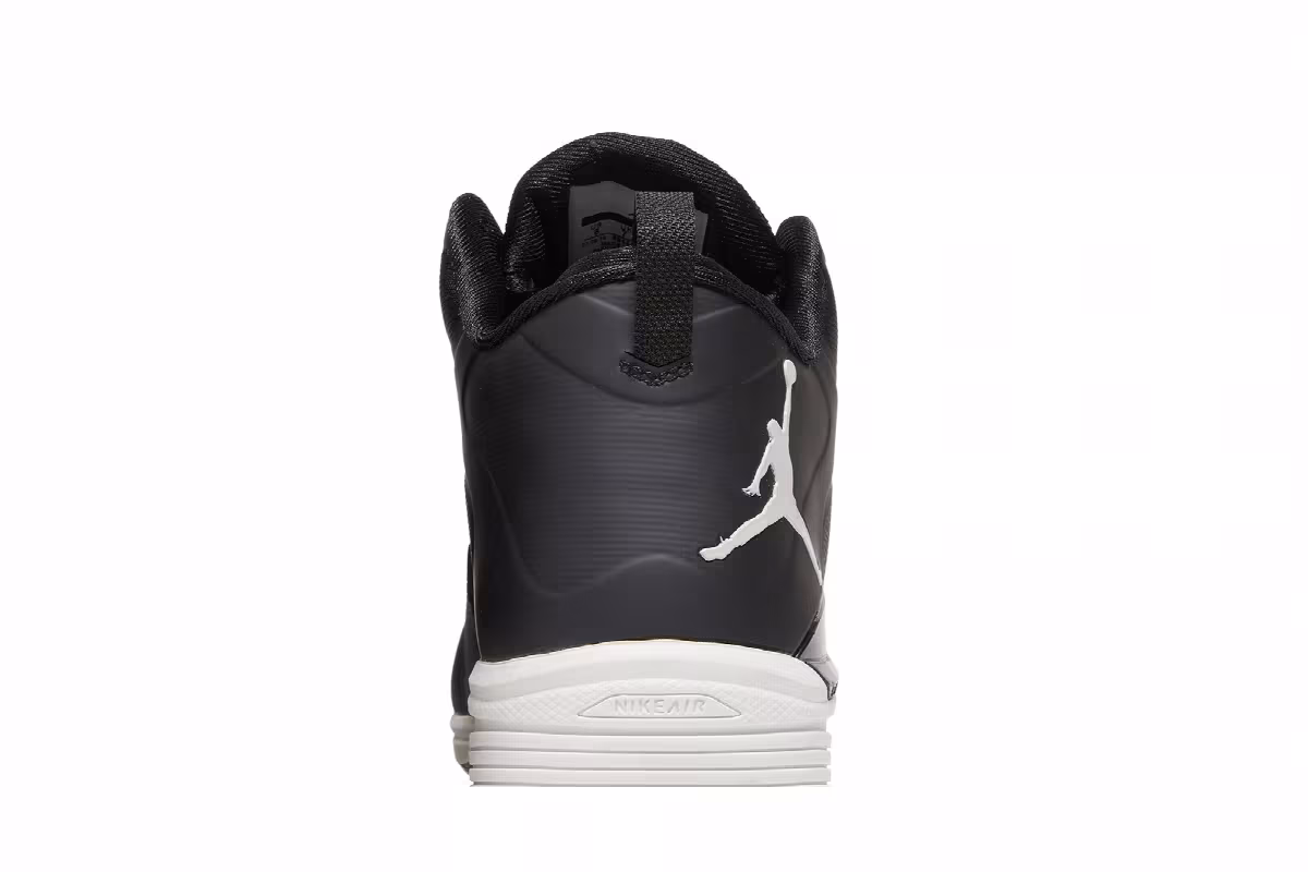 Air Jordan Superfly 3 Mid Cleat, view 8