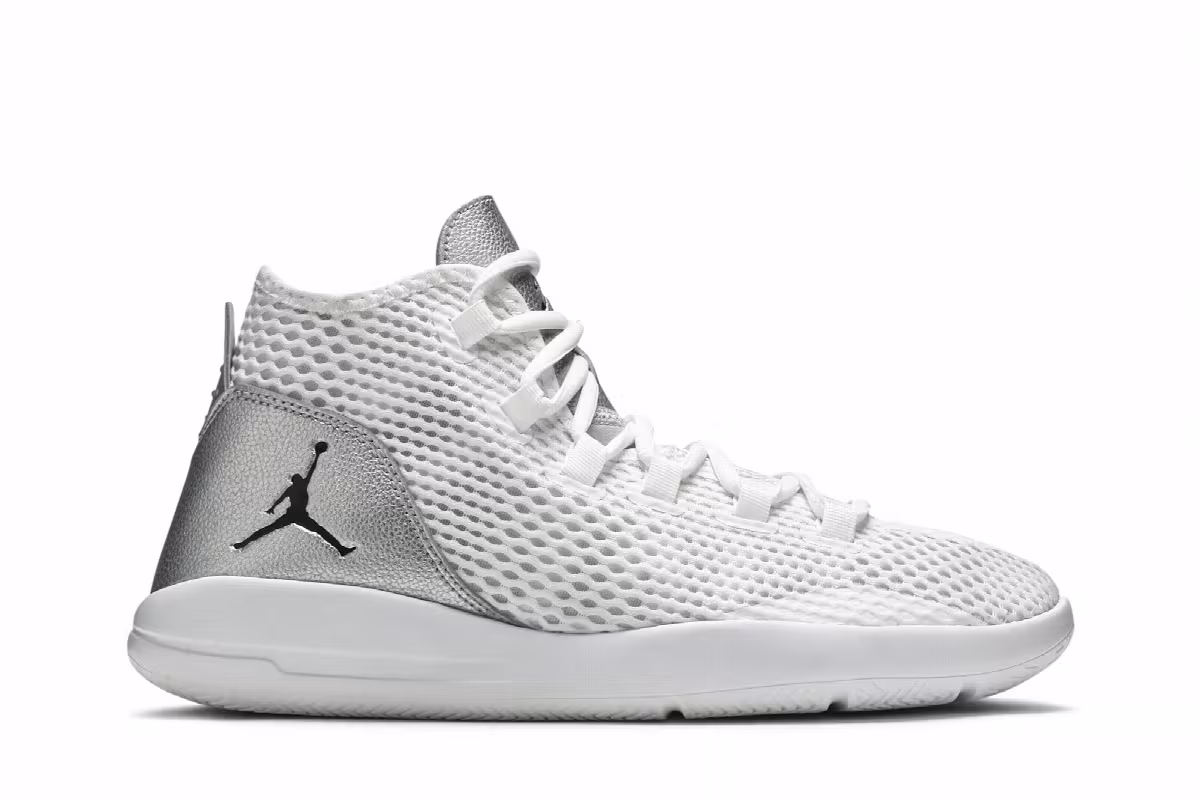 Air Jordan Reveal Metallic Silver, view 2