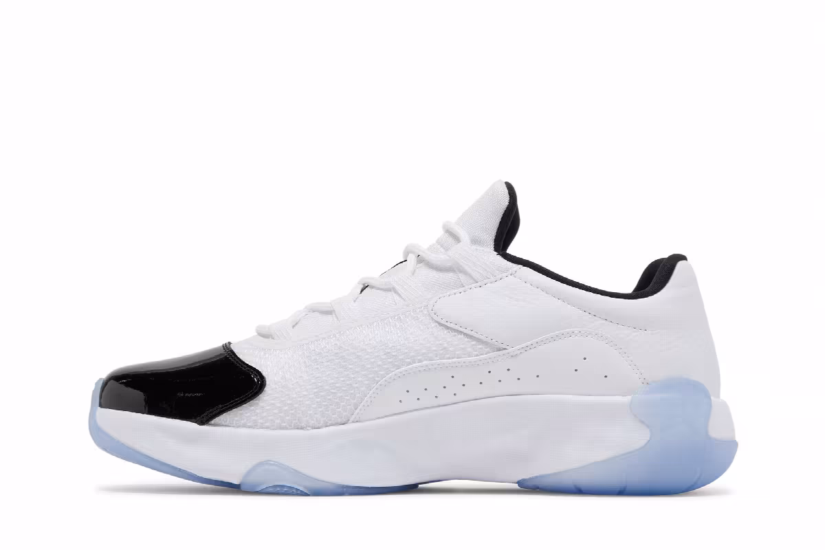 Air Jordan 11 CMFT Low Concord, view 4