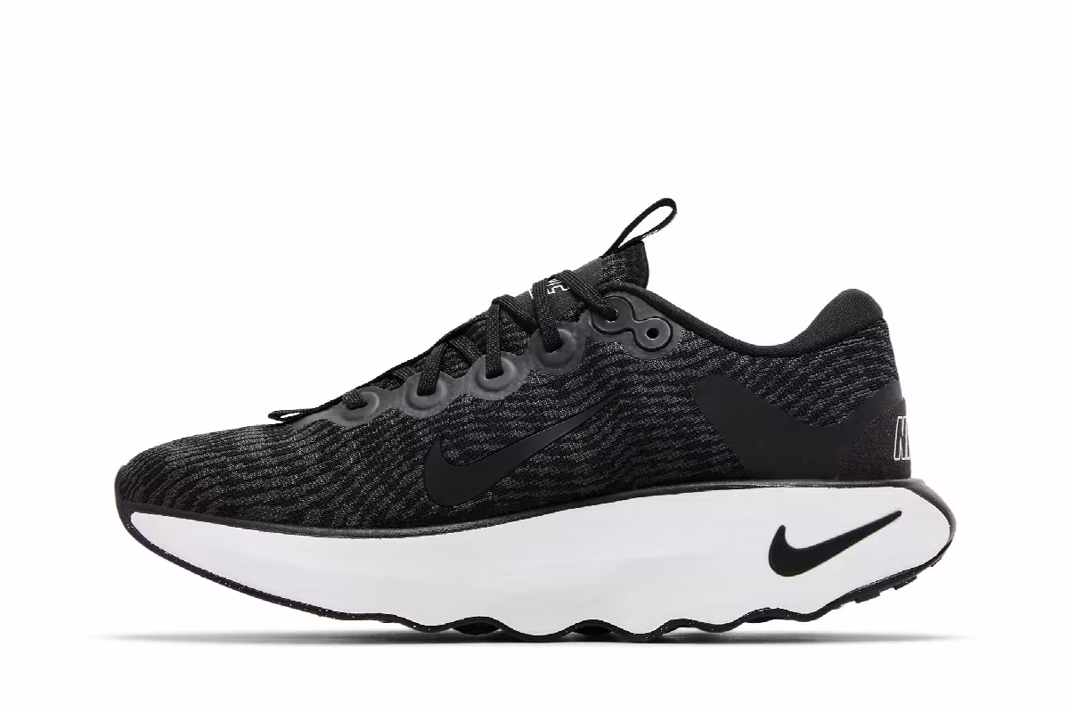 Nike Women's Motiva Black White, view 4