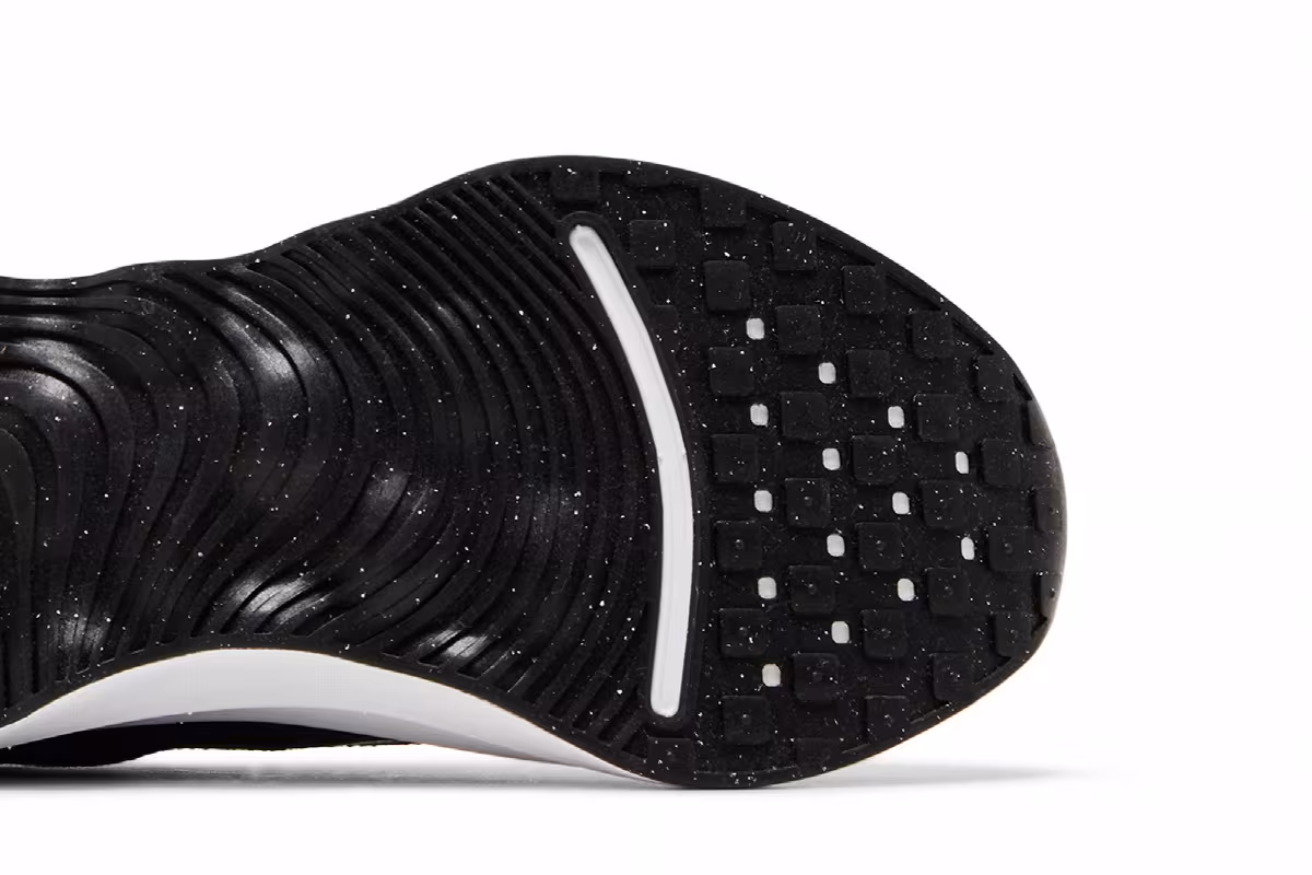 Nike Women's Motiva Black White, view 6