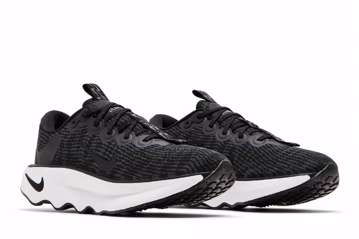 Nike Women's Motiva Black White, view 9