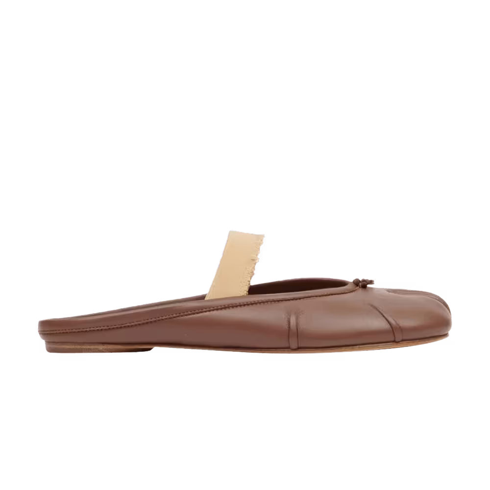Maison Margiela Women's Tabi Elastic Band Mule Warm Coffee Nude