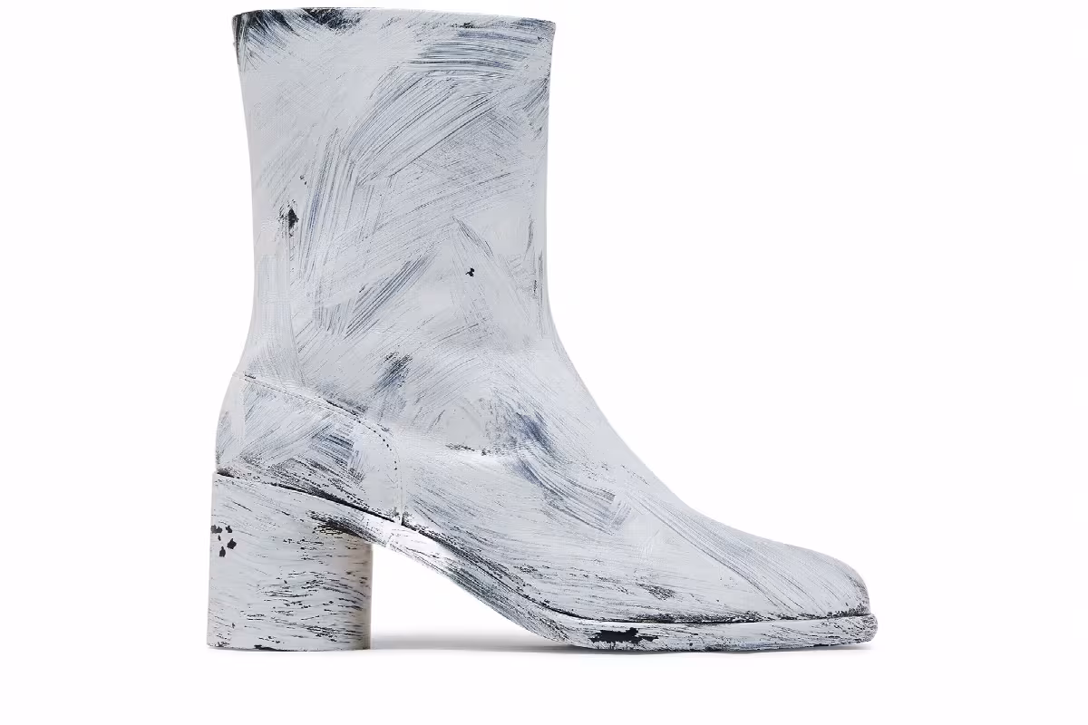 Maison Margiela Tabi Ankle Boot Painted - White, view 2