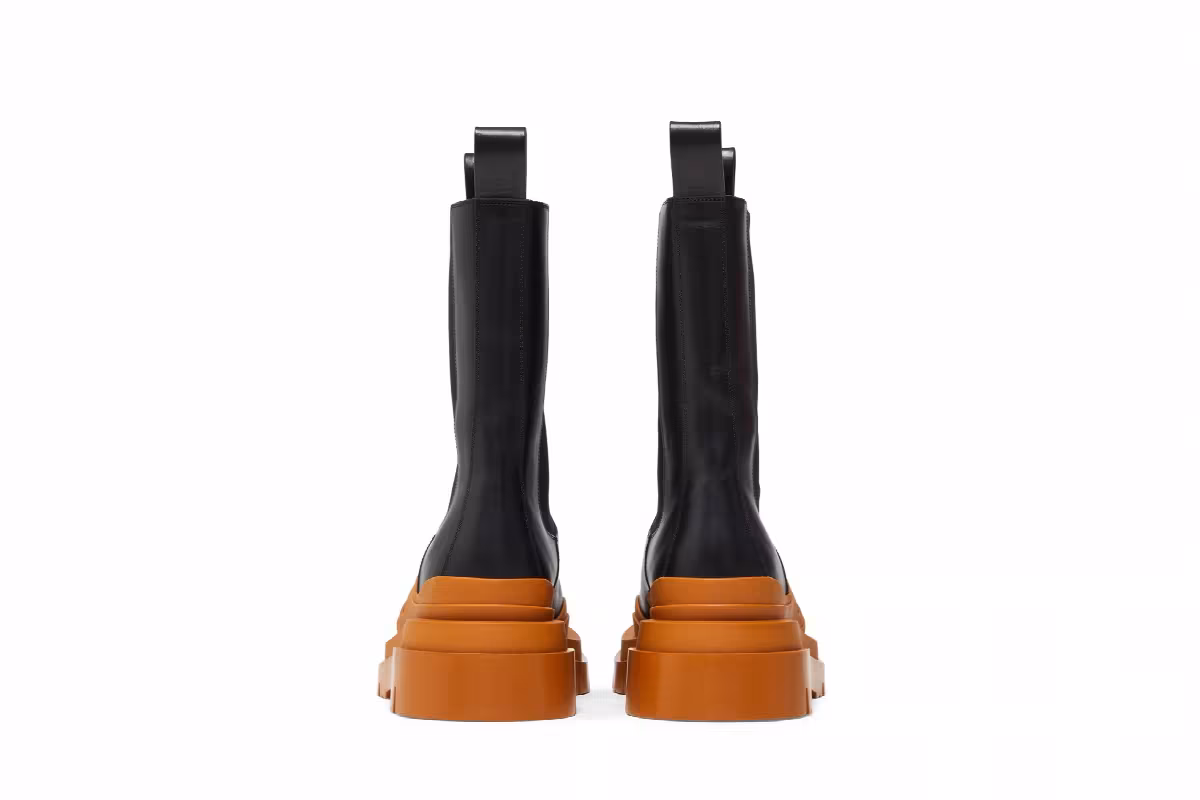 Bottega Veneta Tire Boot Black Cognac, view 7
