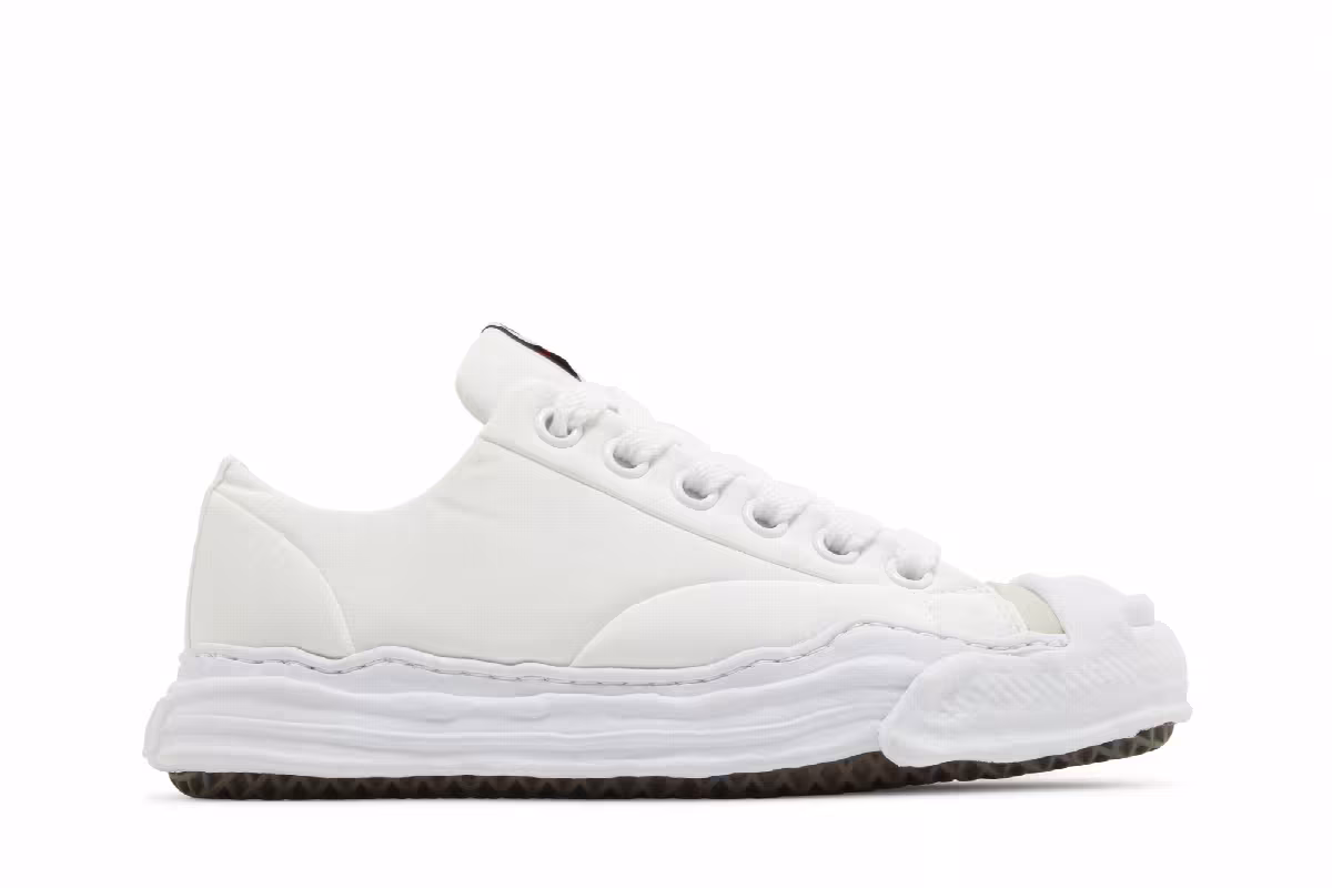 Maison Mihara Yasuhiro Hank OG Sole Nylon Puffer Low White, view 2