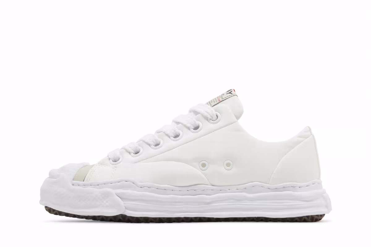 Maison Mihara Yasuhiro Hank OG Sole Nylon Puffer Low White, view 4
