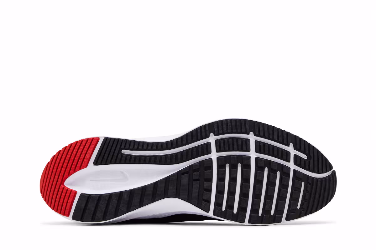 Nike Quest 4 Black University Red, view 5