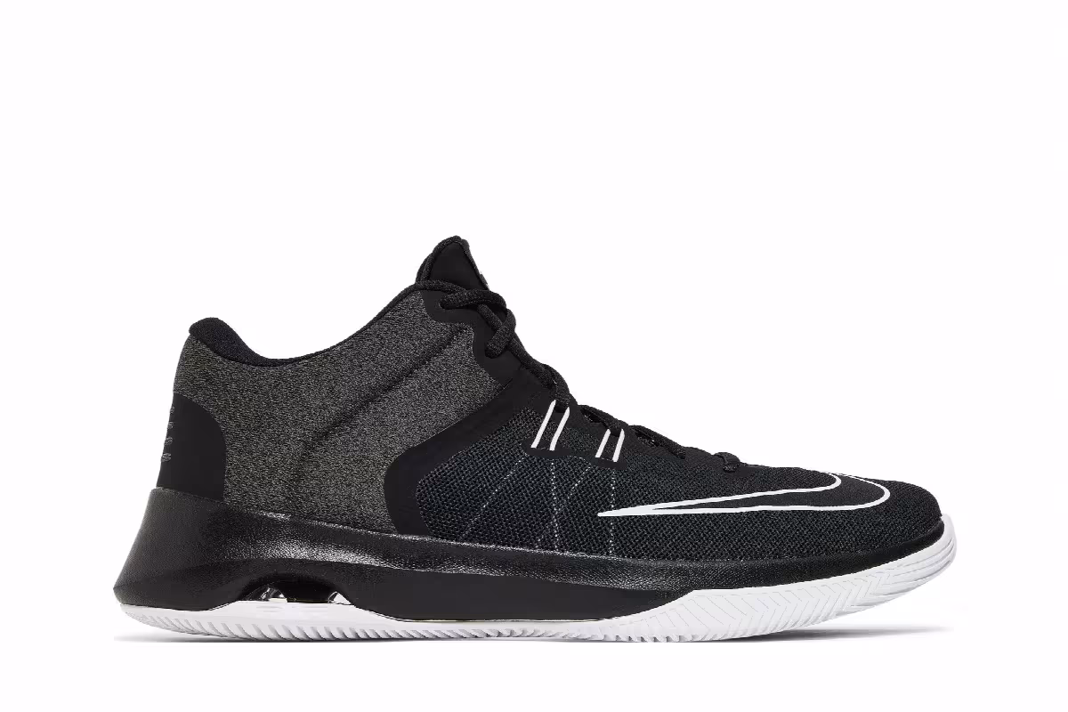 Nike Air Versitile 2 Black White, view 2