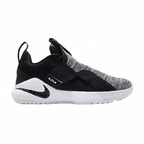 Nike Ambassador 11 'Black'