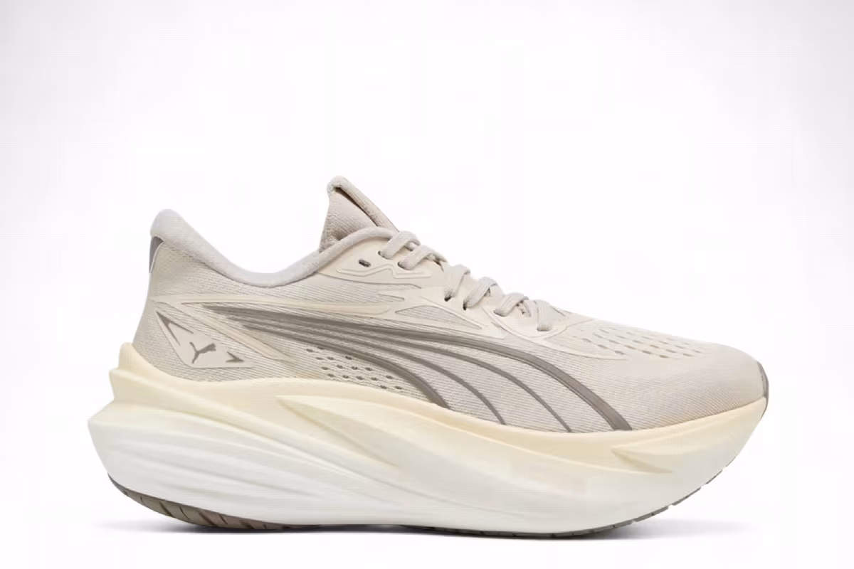 Puma Women's Magmax Nitro 2 Road Alpine Snow Buttercream, view 2