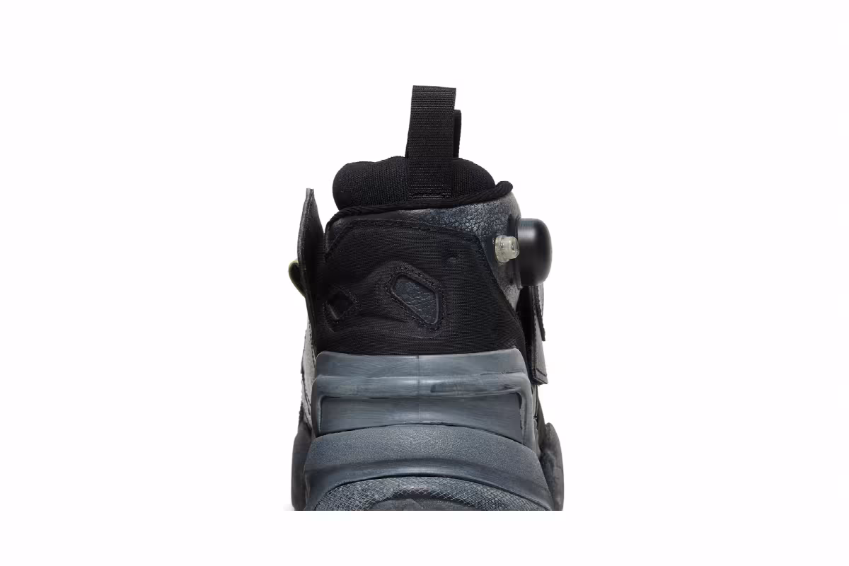 Vetements x Reebok Genetically Modified Pump Black, view 8