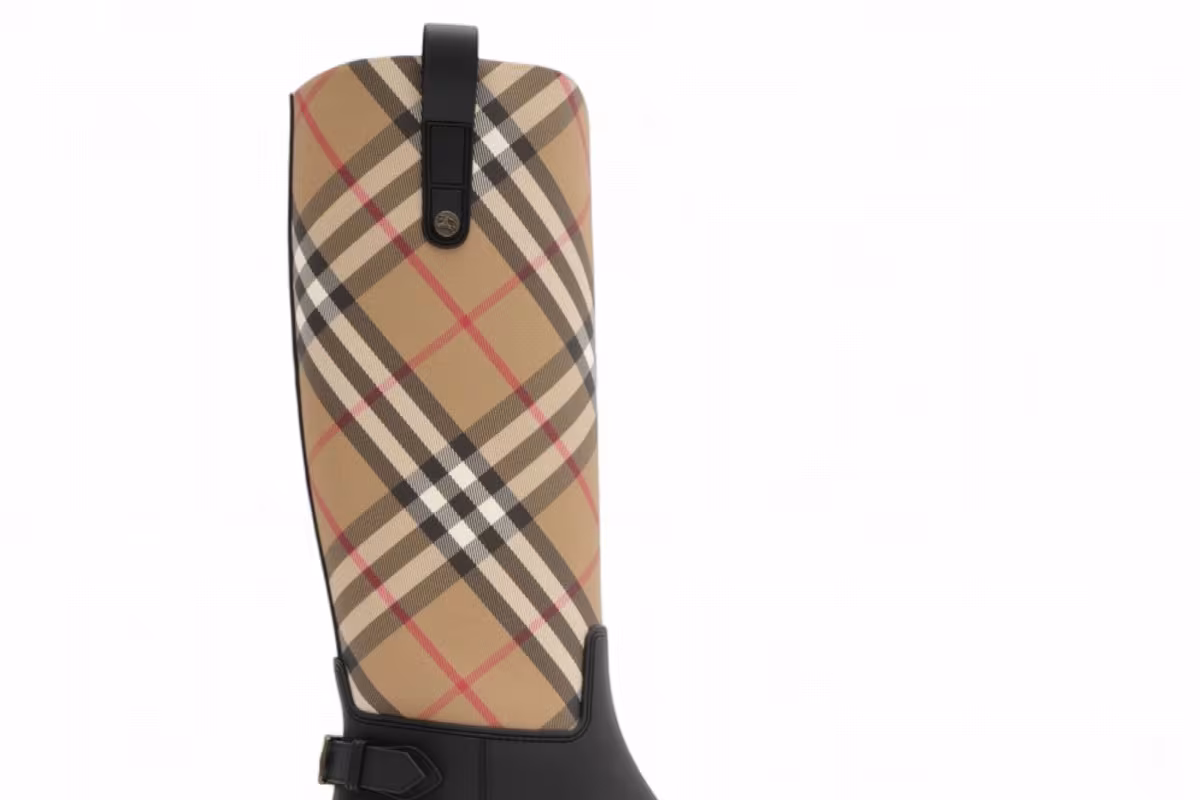 Burberry Women's Lf Cavalier Outdoor Boots Archive Beige, view 2