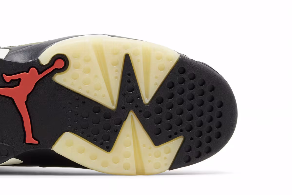 Travis Scott x Air Jordan 6 Olive, view 6