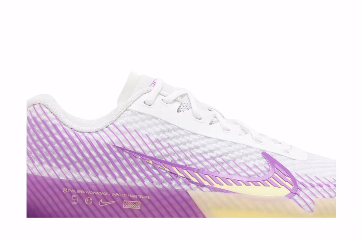 Women's NikeCourt Air Zoom Vapor 11 HC White Fuchsia Dream, view 3