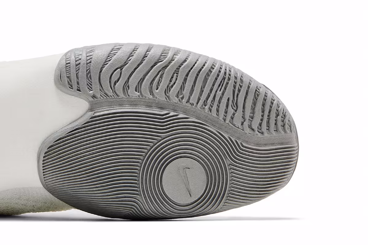 Nike Tawa White Metallic Silver, view 6