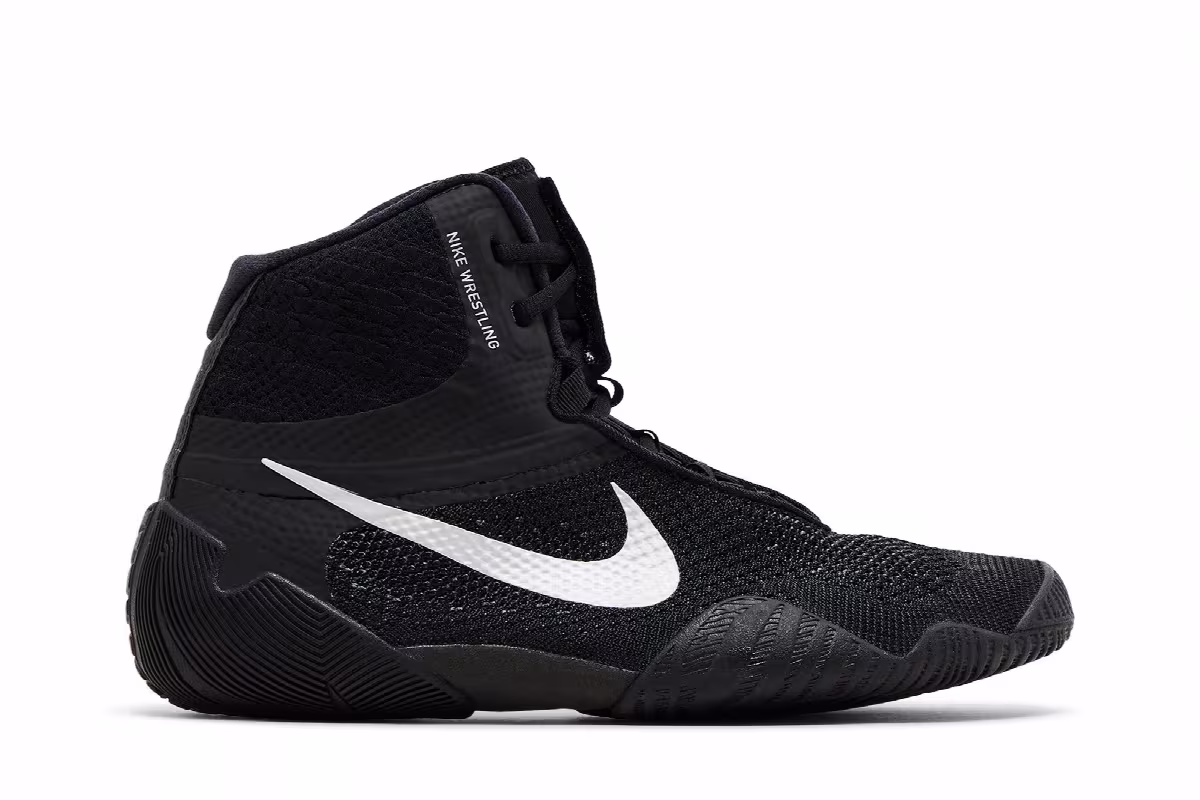 Nike Tawa Black Metallic Silver, view 2