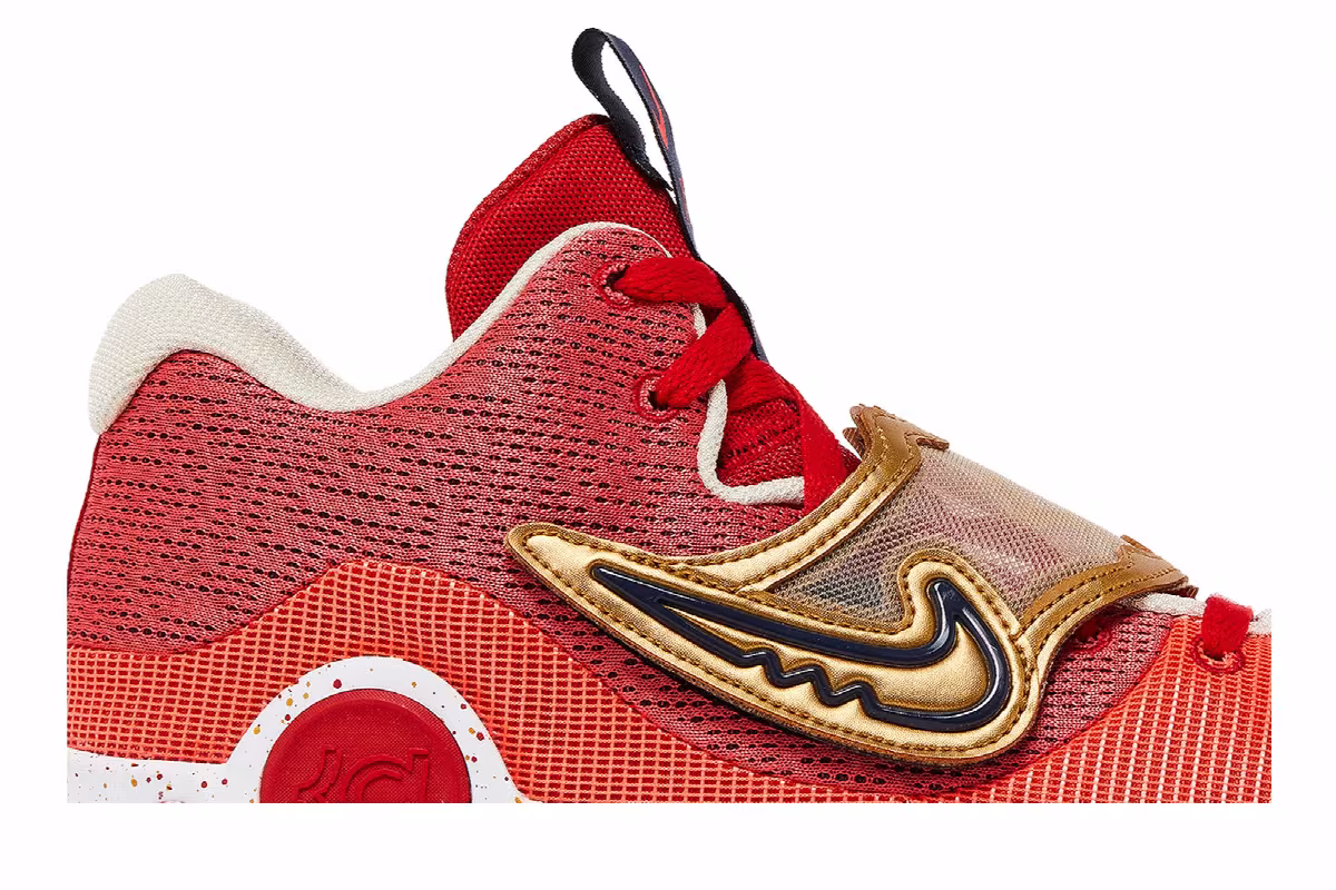 Nike KD Trey 5 X University Red Metallic Gold, view 3