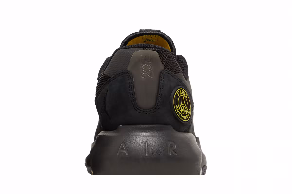 Paris Saint-Germain x Air Jordan Jordan Air 200E Black Taxi, view 8