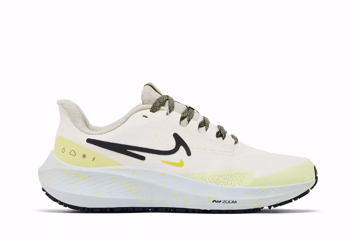 Nike Women's Air Zoom Pegasus 39 Shield Pale Ivory Luminous Green, view 2