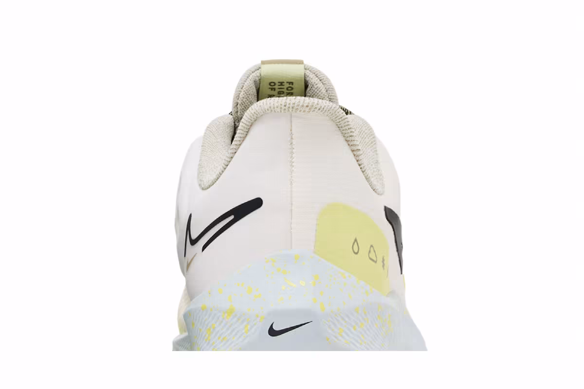 Nike Women's Air Zoom Pegasus 39 Shield Pale Ivory Luminous Green, view 8