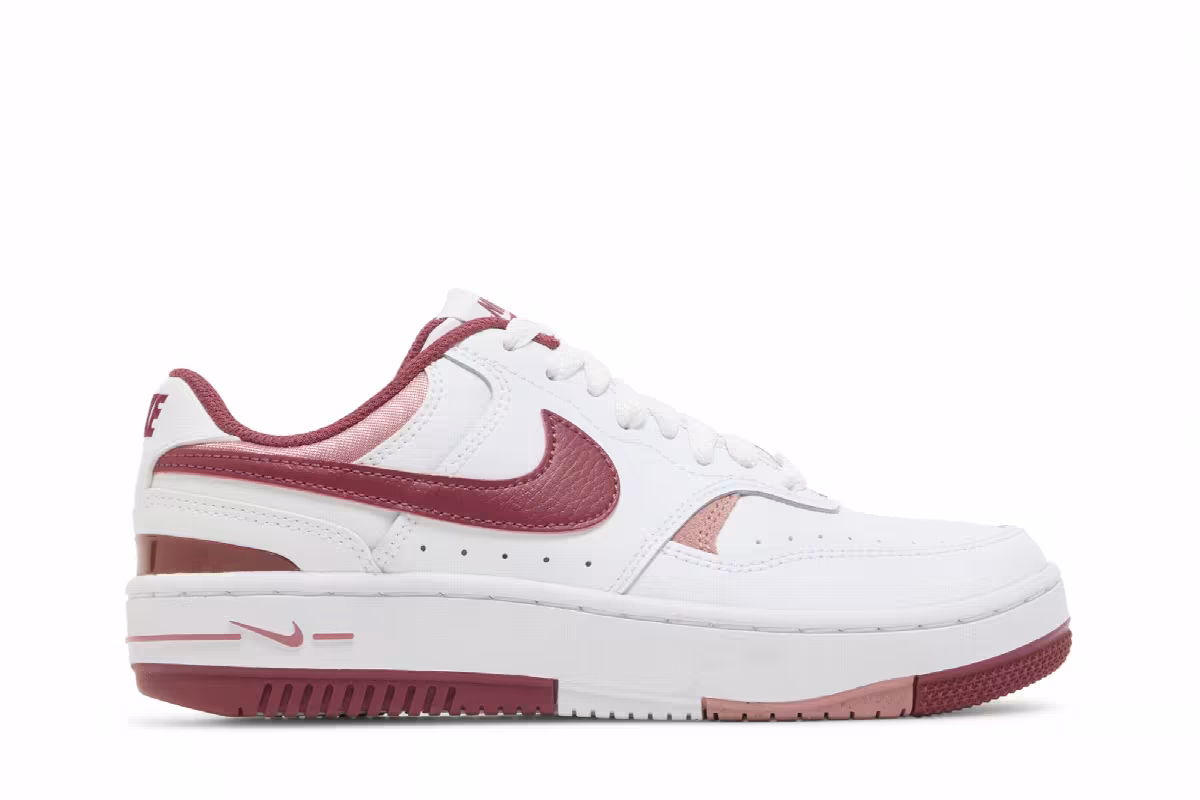 Nike Women's Gamma Force Desert Berry, view 2