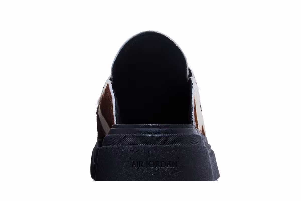 Air Jordan Women's Jordan Mule Cow Print, view 8