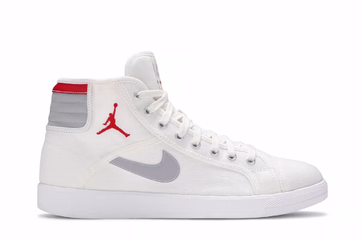 Air Jordan Skyhigh OG Sail Gym Red, view 2