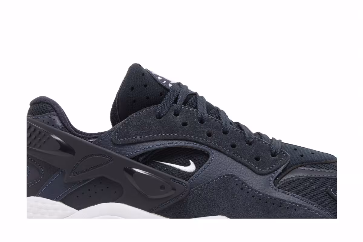 Nike Air Huarache Runner Dark Obsidian, view 3