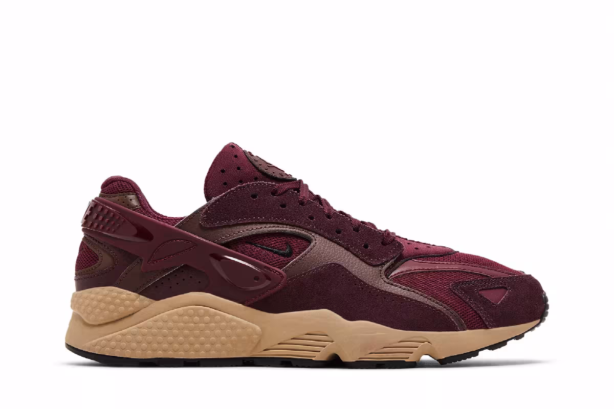 Nike Air Huarache Runner Night Maroon, view 2
