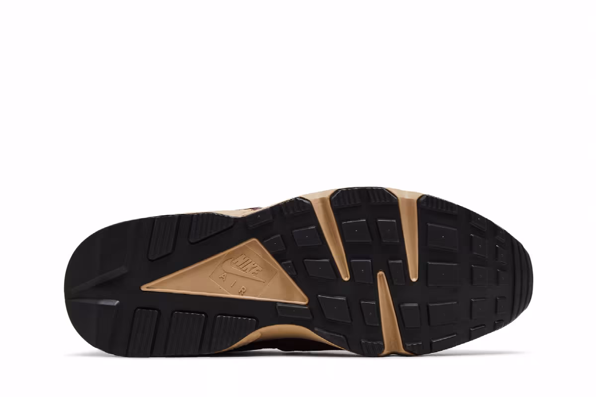 Nike Air Huarache Runner Night Maroon, view 5
