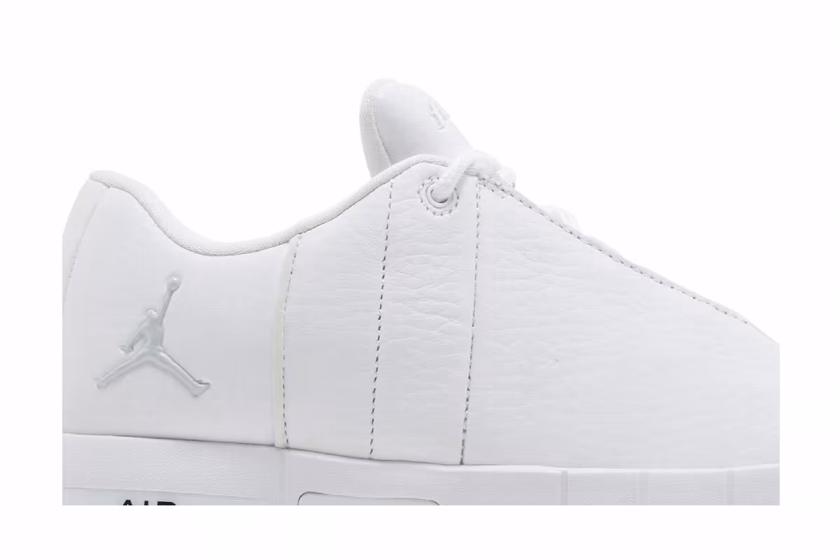 Air Jordan Team Elite 2 Low GS White Pure Platinum, view 3