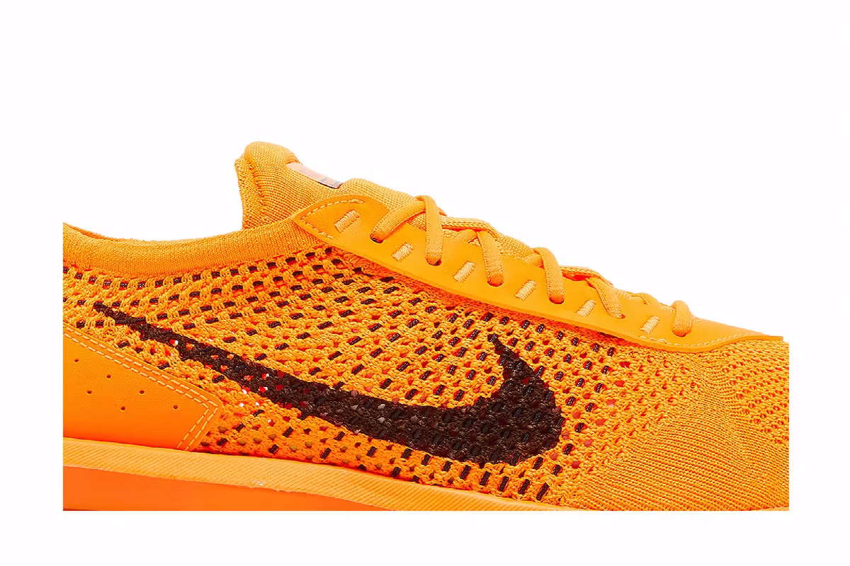 Nike Air Max Flyknit Racer Total Orange Black, view 3