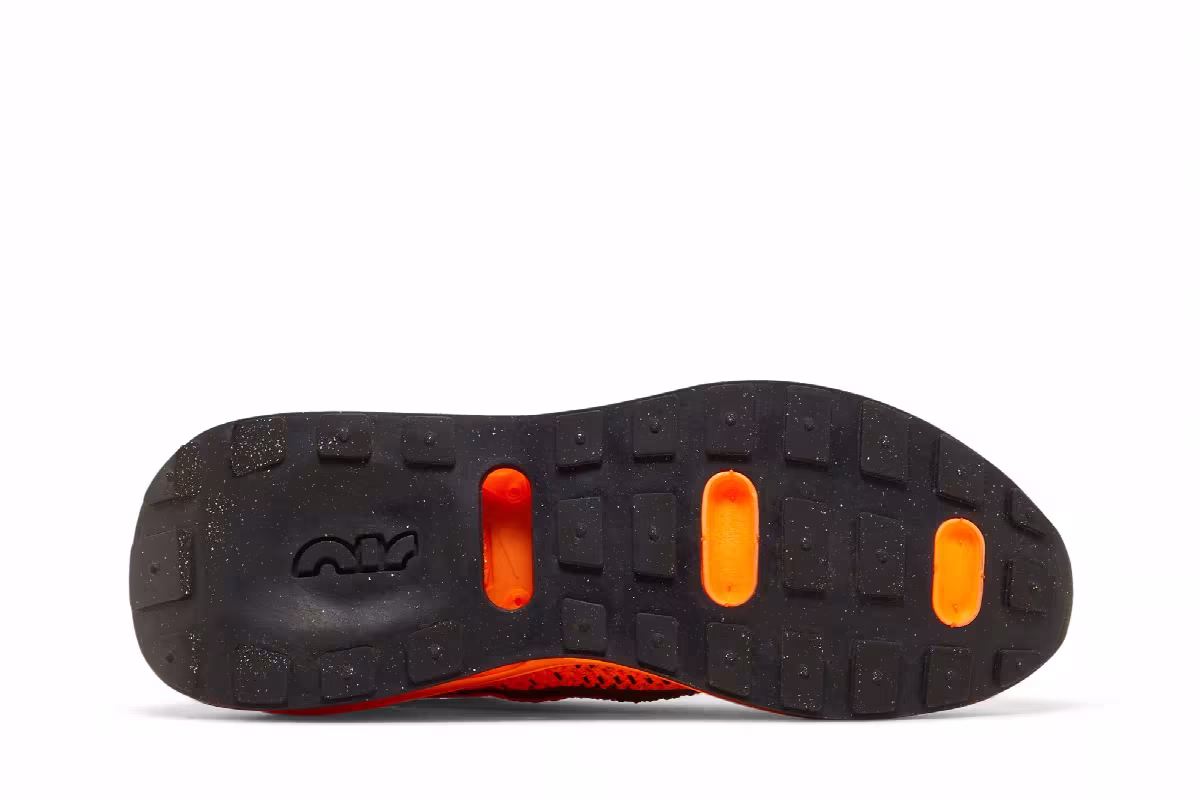 Nike Air Max Flyknit Racer Total Orange Black, view 5
