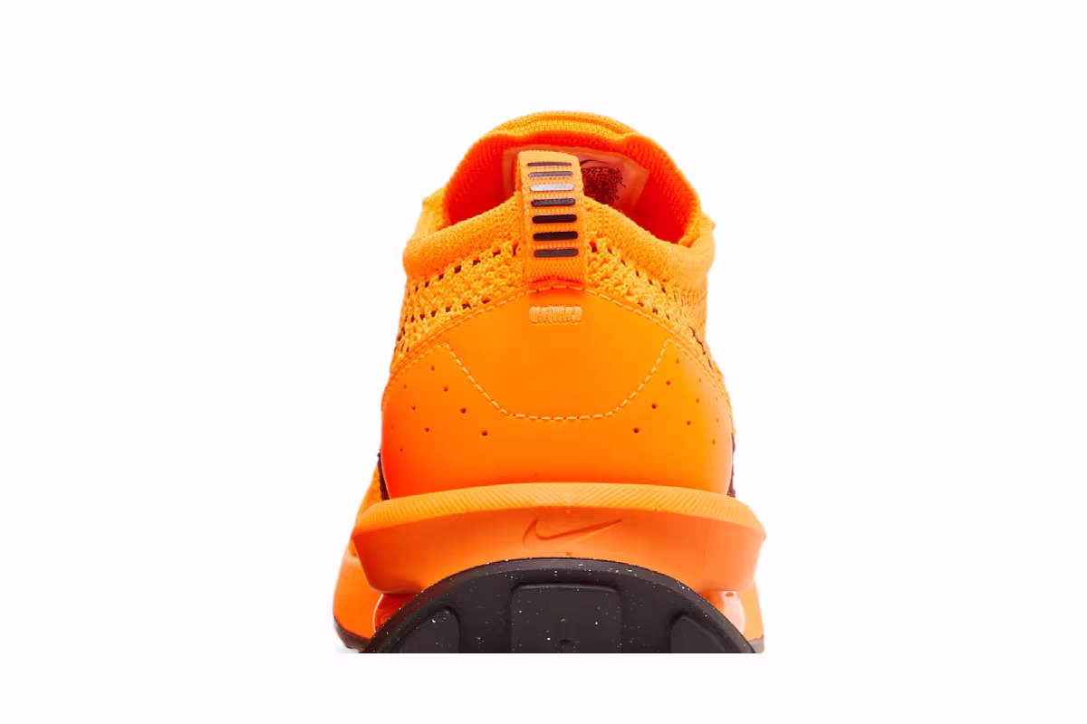 Nike Air Max Flyknit Racer Total Orange Black, view 8