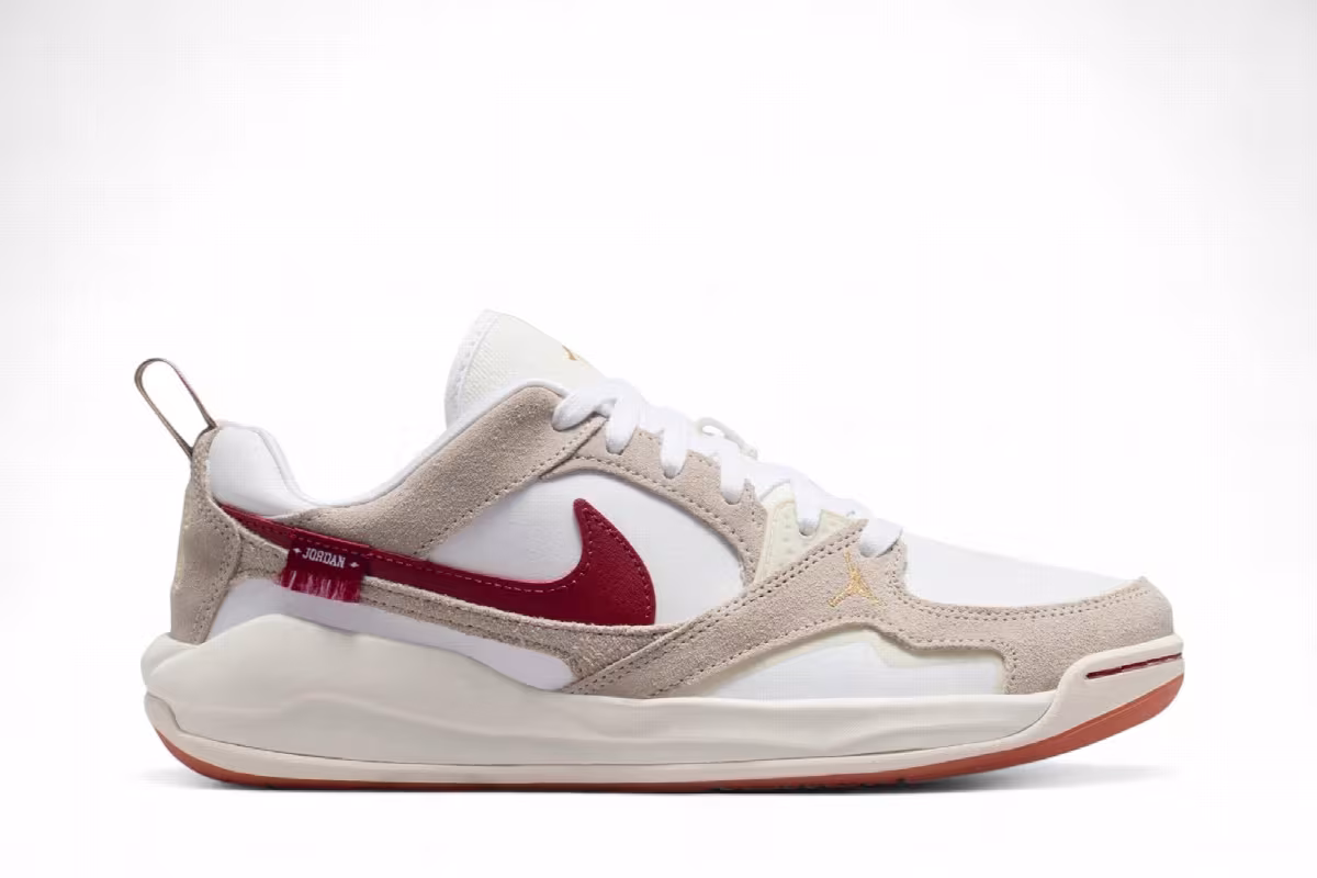 Air Jordan Women's CMFT Era Vintage White Red, view 2