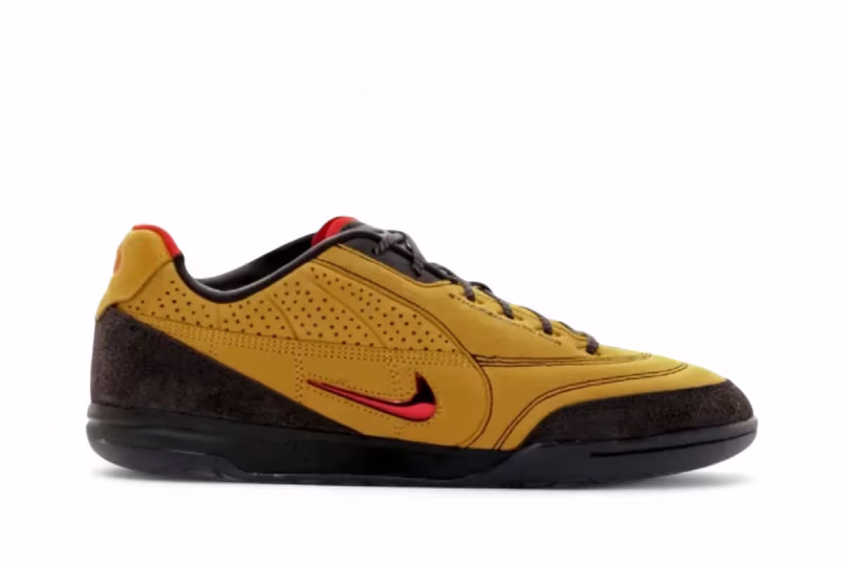 Kids of Immigrants x Nike Tiempo Streetgato IC Amarillo Black, view 2
