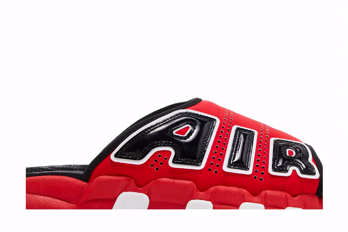 Nike Air More Uptempo Slide Bulls, view 3