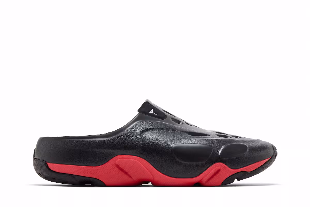 Air Jordan Roam Black Gym Red, view 2